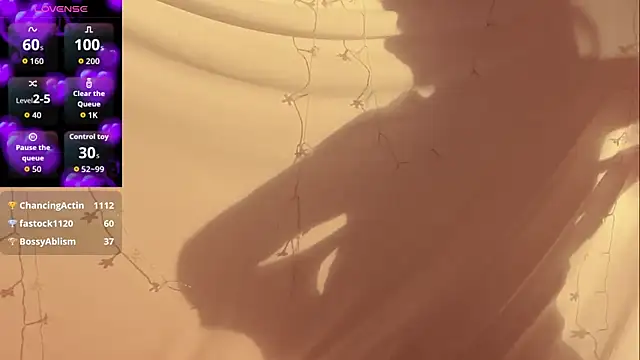 Tw_Zoella: онлайн-секс-чат