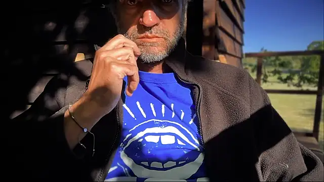 Онлайн чат XXX mecchaude