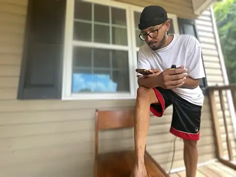 ThrowedWorldWide: онлайн-секс-чат