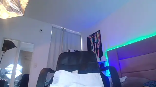 lizzy_squirt Chat XXX in diretta