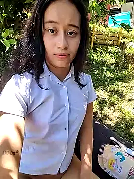 l0lita_emi Pertunjukan Webcam