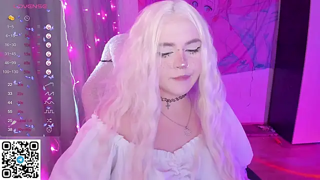 SelenaCute's Live XXX Chat