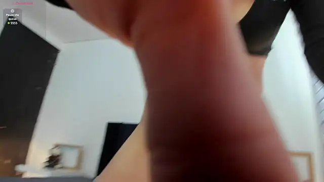 XXX chat uživo modela melanie_roux__