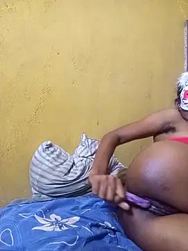 SLLifeAction Adlı Modelin Canlı XXX Sohbeti