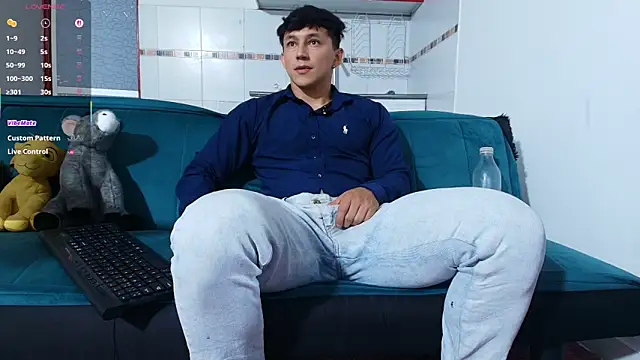 Chat XXX en directo de jacques_cardiet