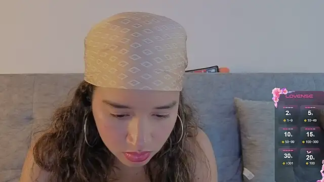 emilyrouxe's Live XXX Chat