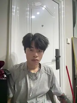 junjun1189 Adlı Modelin Canlı XXX Sohbeti