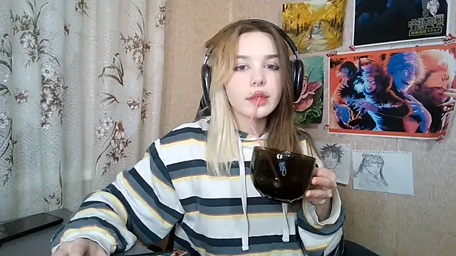 MilaTyan's Live XXX Chat