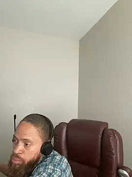 Chatroom XXX en direct de Fathero1time