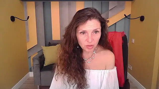 EllaLong Live XXX Chat