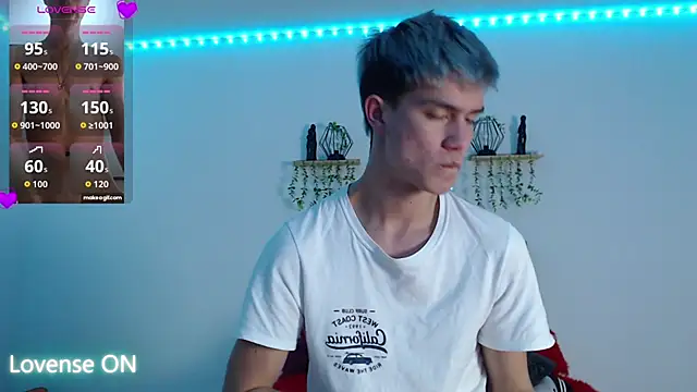 Show modela nicktorn na web-kameri