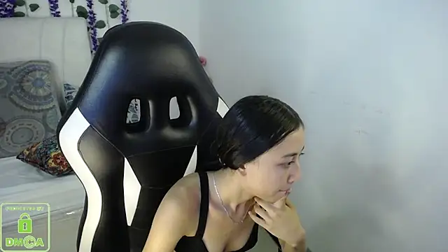 NathaliaSweet_11 élő XXX-chatje