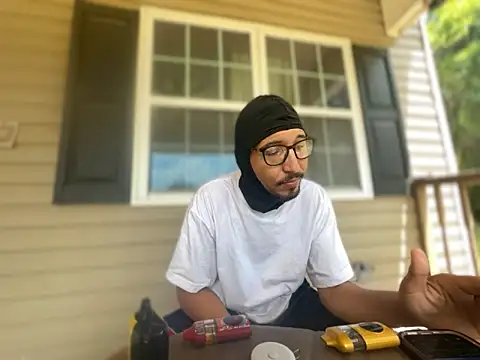 ThrowedWorldWide: онлайн-секс-чат