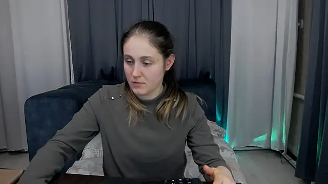 Holliy_Cooper: απευθείας συνομιλία ΧΧΧ