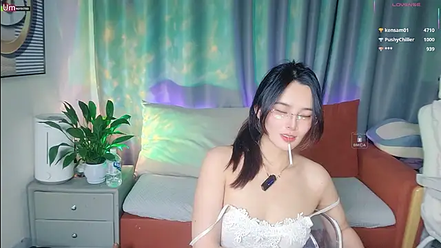 Youth3_ live XXX chat