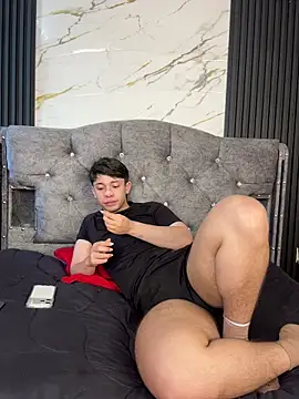 Noah-ledom's Live XXX Chat