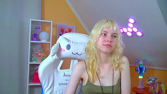 HannahHollis' Live XXX Chat