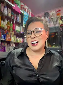 TamySweetness Adlı Modelin Canlı XXX Sohbeti