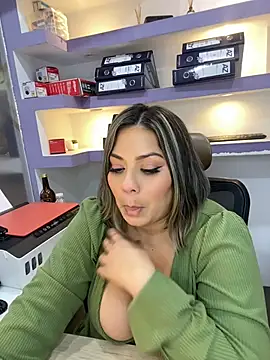 isabella_horney_ – Live XXX-chat