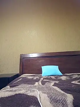 SelinaLovqx webcam show