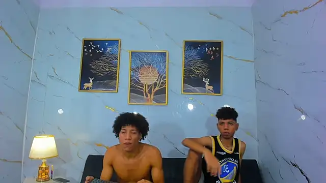 Spicy_guys Webcam Show