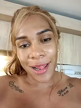 دردشة KarinRoss الجنسية المباشرة