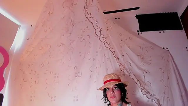 Chat XXX en directo de KuraiBi