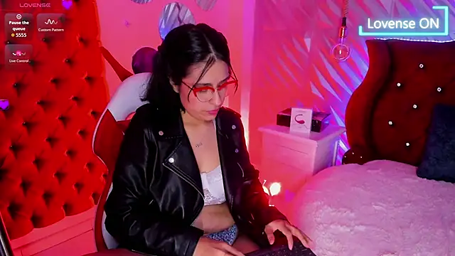 Chat XXX Live Roxanne_Han