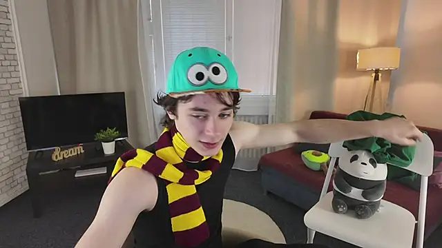 KevinStrike: онлайн-секс-чат