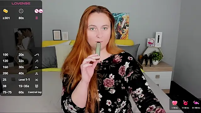 BabeLessi's Live XXX Chat