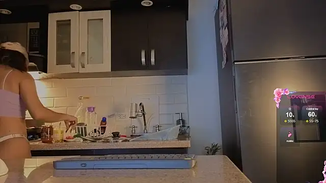 Živý XXX chat emilyrouxe