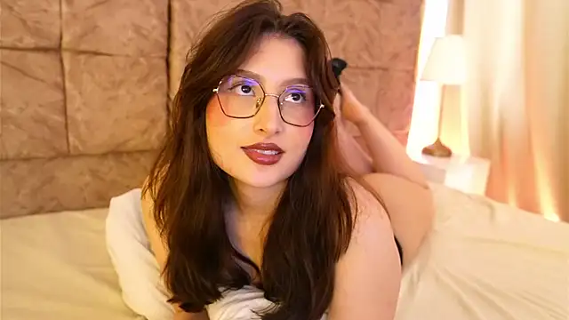 Daisha_Riley élő XXX-chatje