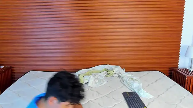 peakk_twiinns Webcam show