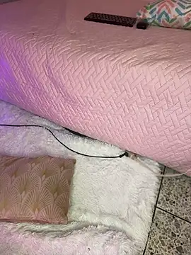 Kattie_sweet1 Show in webcam