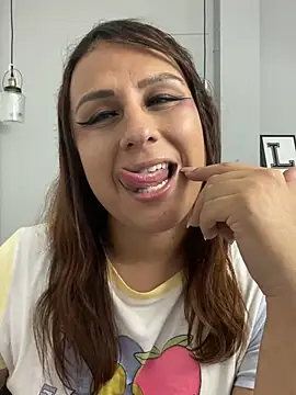 Analia_01's Webcam Show