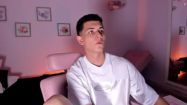 دردشة FireGuy_99 الجنسية المباشرة