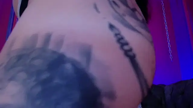 Julieta_Russell Adlı Modelin Canlı XXX Sohbeti