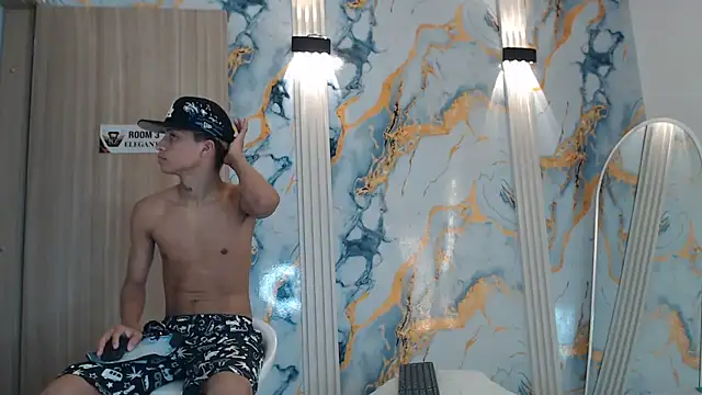 عرض كام GOLD_BOYS