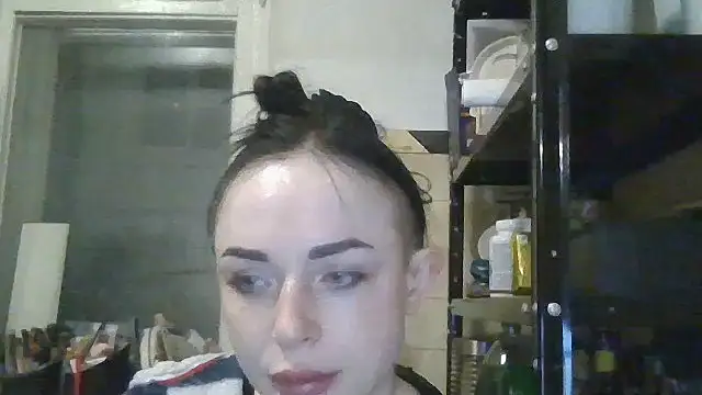 دردشة Trinsy_Love الجنسية المباشرة