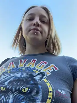 Show modela Spatgirl na web-kameri