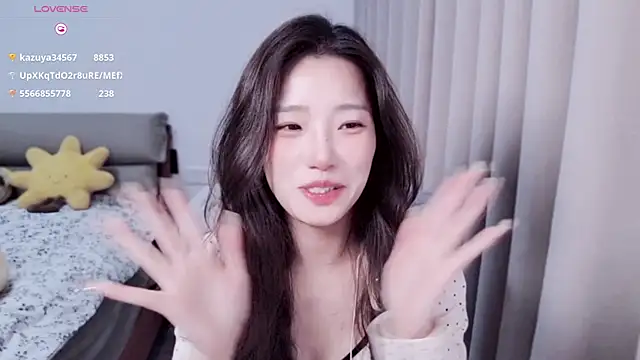 yuyu_77 Pertunjukan Webcam