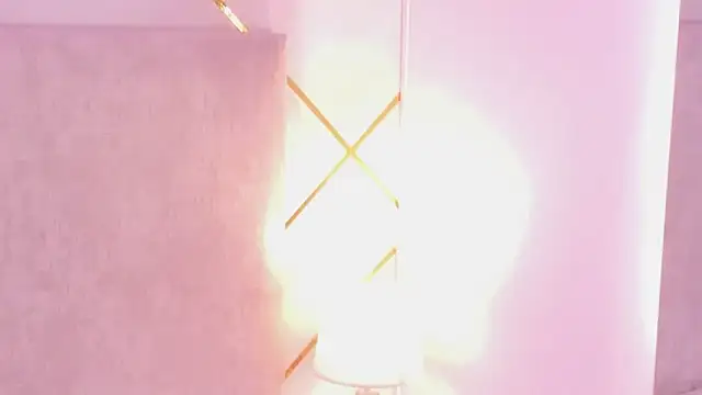 Megan-8のライブXXXチャット