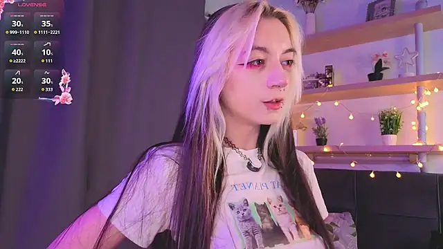 Chat +18 de TristaRoht ao vivo