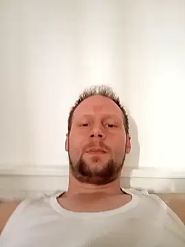 FlirtFehler404 – Kamerová šou