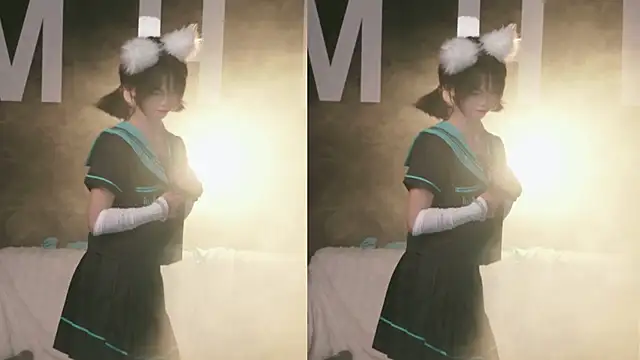 MHe-002n Live XXX chat