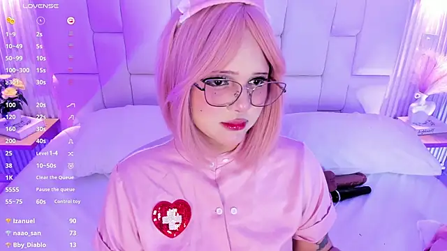 NanaOsaky's Live XXX Chat