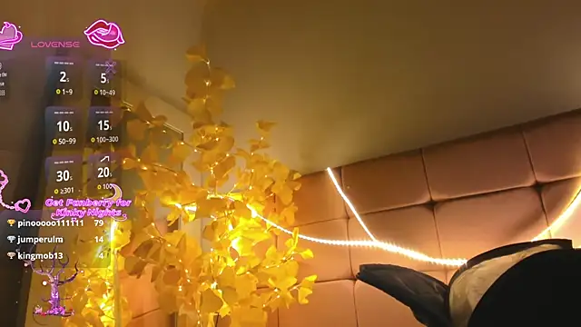 ZoeBruneet's Live XXX Chat