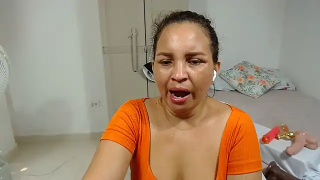 Agatha_browser's Live XXX Chat