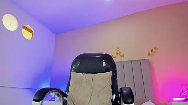 Nascary_Fox's Live XXX Chat