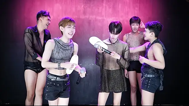 Queen-Vibe – Naživo XXX chat